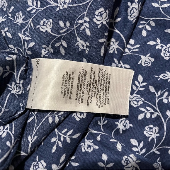 Lauren Ralph Lauren Women’s XL Navy Blue Floral lightweight button up Shirt EUC - Picture 7 of 9